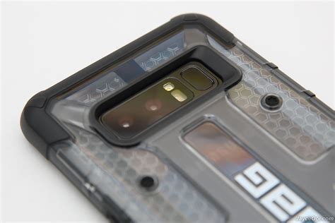 uag drop test note 8|UAG Monarch and Plasma Galaxy Note 8 hands.